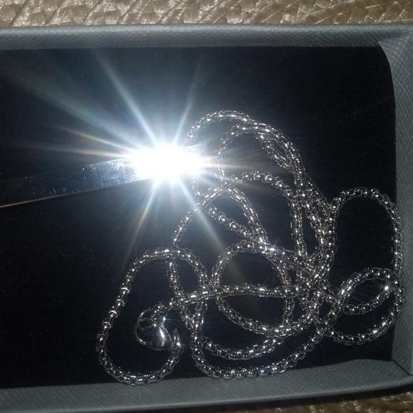 New‎ fashion jewelry Necklace - Picture 4 of 4